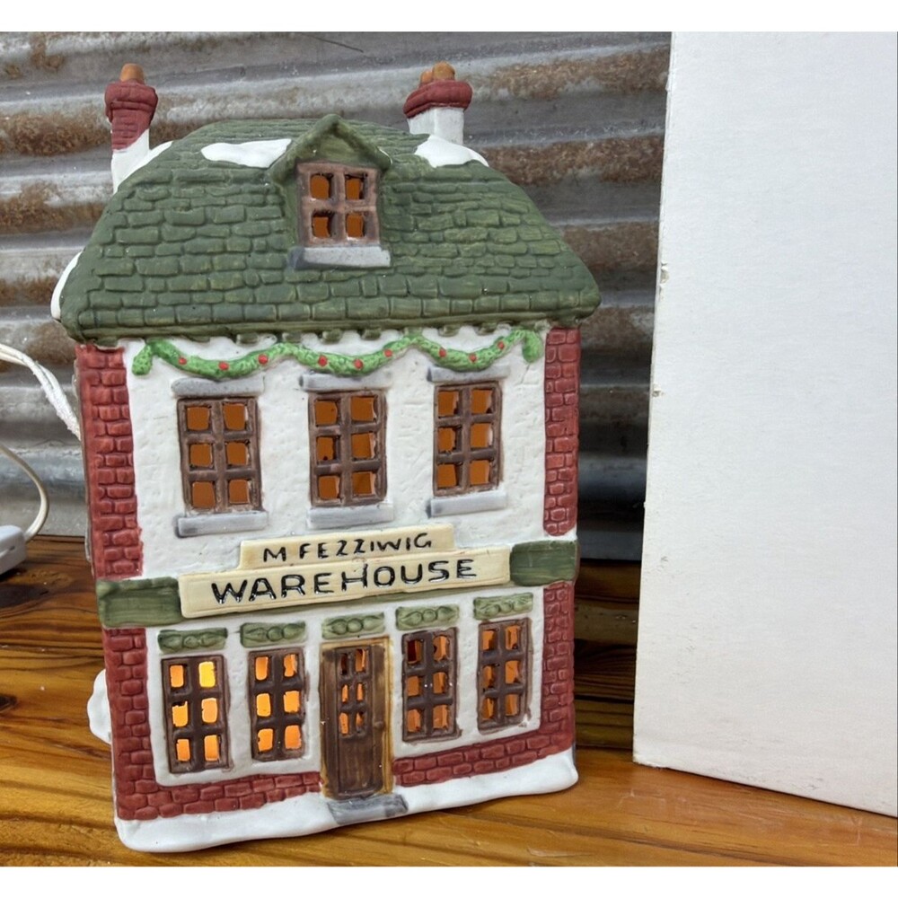 Dept. 56 Dickens 1986 Fezziwig's Warehouse #6500-5 w/ Box